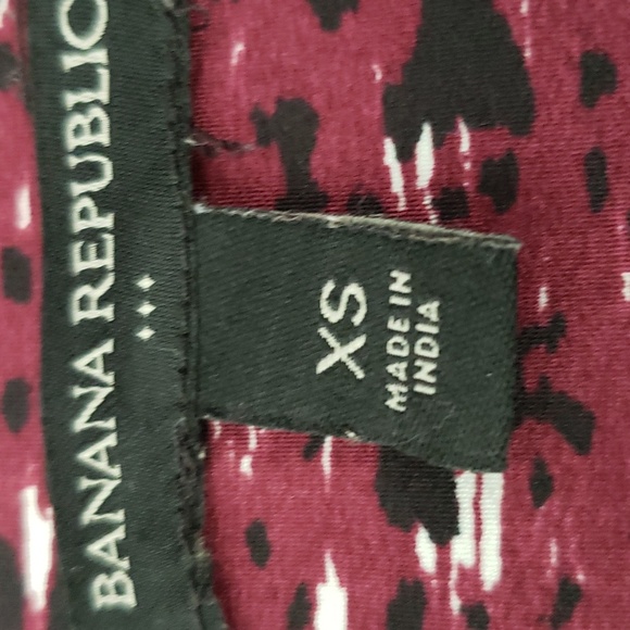 A Banana Republic blouse - Picture 6 of 7